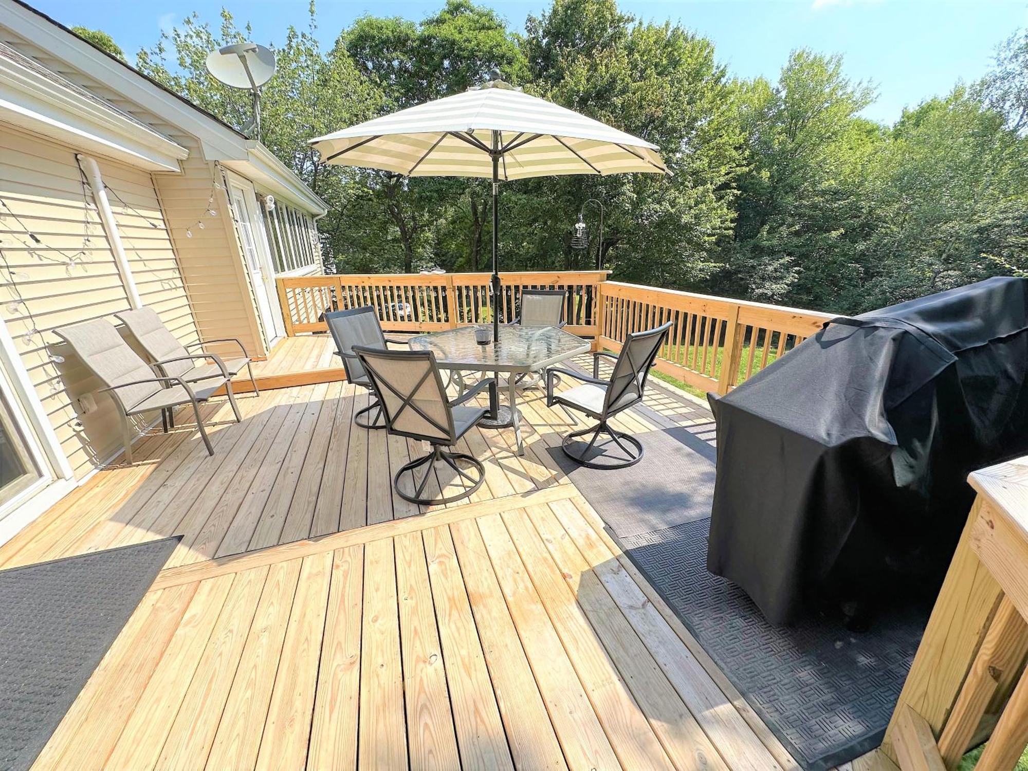 Wow!! Ultimate Pocono Retreat, Hot Tub, Game Room, Deck, Lakes, Skiing, Pools Long Pond Luaran gambar