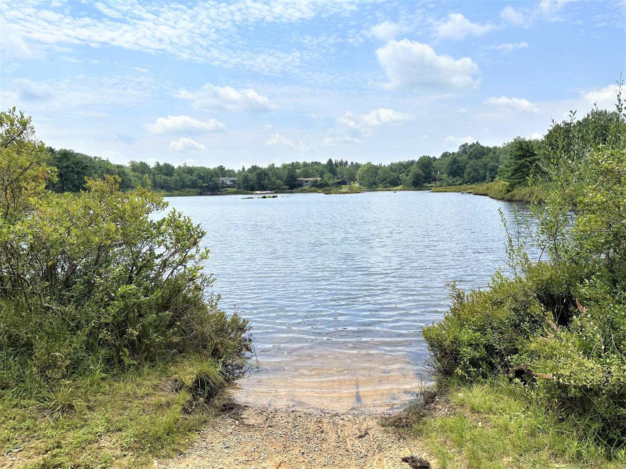 Wow!! Ultimate Pocono Retreat, Hot Tub, Game Room, Deck, Lakes, Skiing, Pools Long Pond Luaran gambar