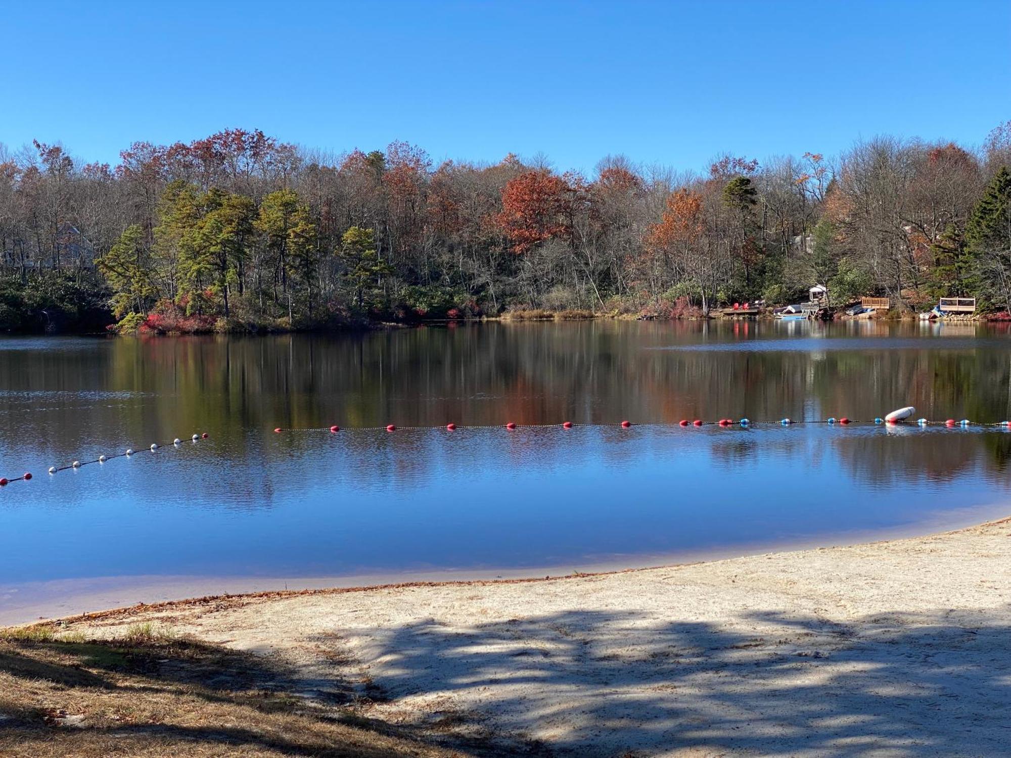 Wow!! Ultimate Pocono Retreat, Hot Tub, Game Room, Deck, Lakes, Skiing, Pools Long Pond Luaran gambar